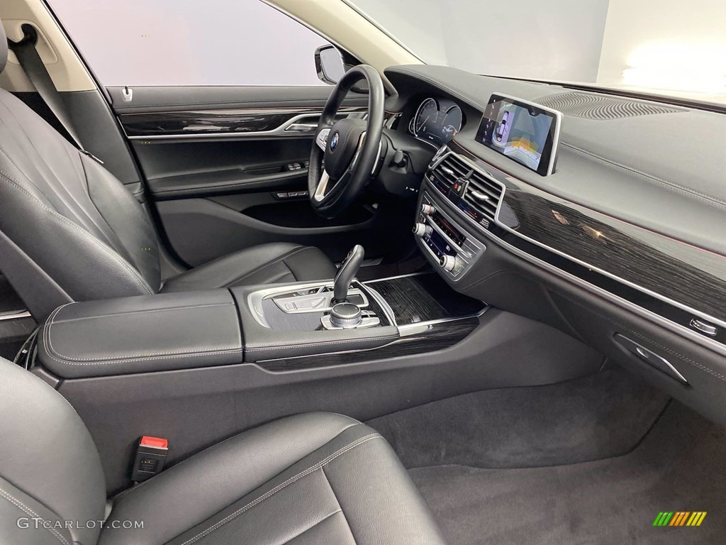 2018 7 Series 740i Sedan - Mineral White Metallic / Black photo #33