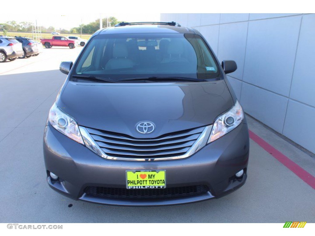 2017 Sienna XLE - Predawn Gray Mica / Ash photo #2