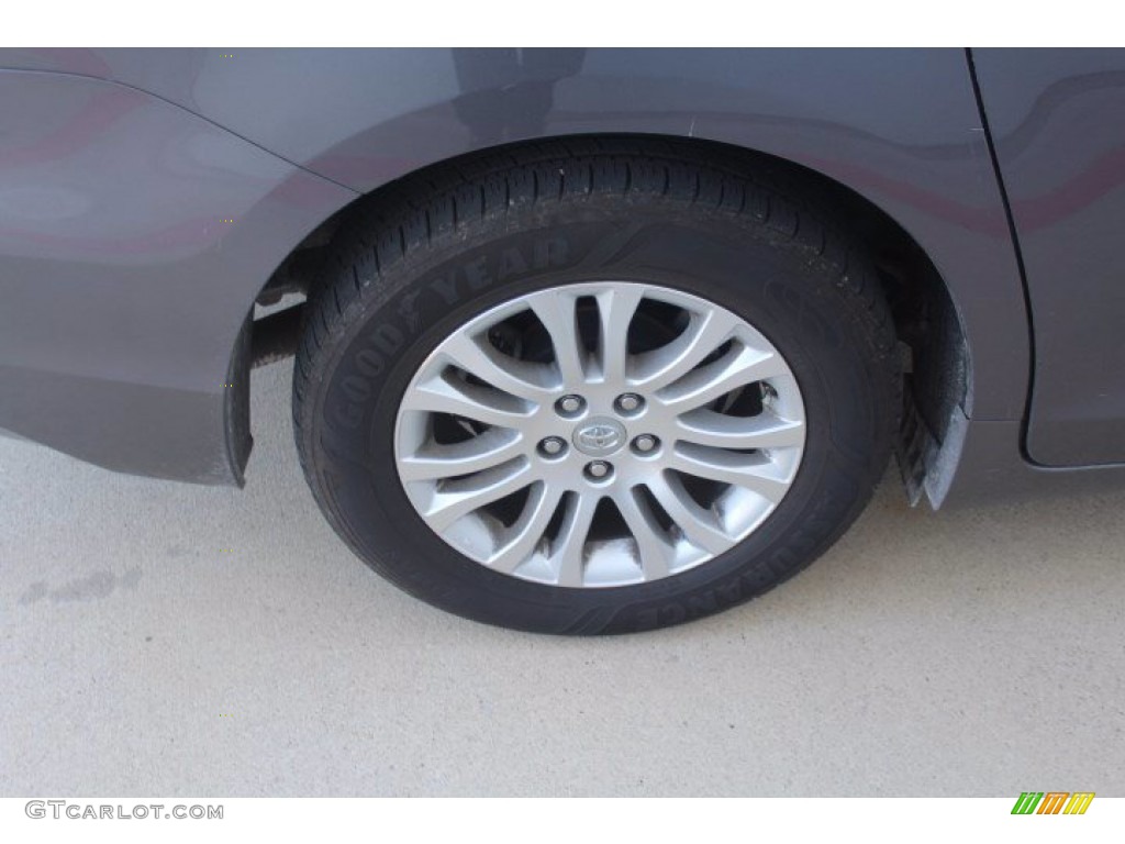 2017 Sienna XLE - Predawn Gray Mica / Ash photo #9