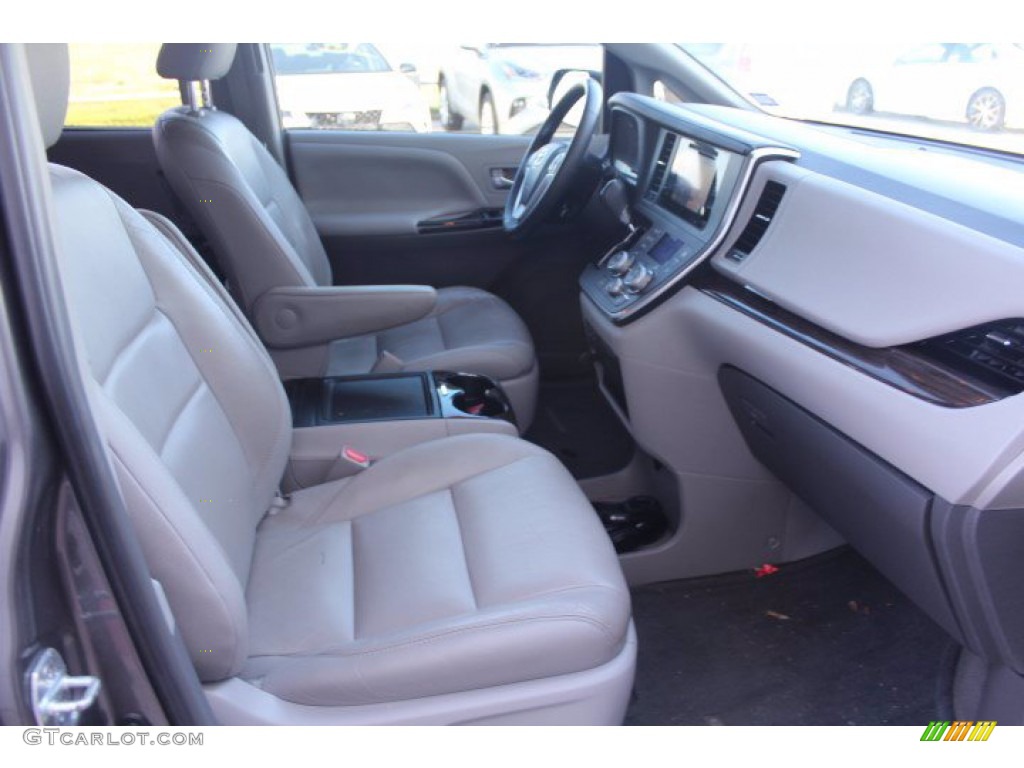 2017 Sienna XLE - Predawn Gray Mica / Ash photo #31