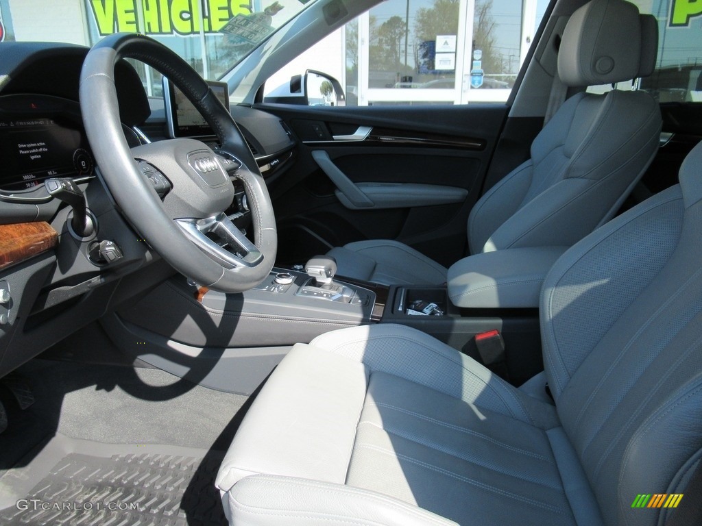 2018 Audi Q5 2.0 TFSI Prestige quattro Front Seat Photos