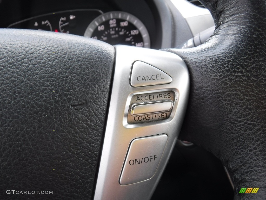 2013 Nissan Sentra SV Steering Wheel Photos