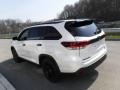Blizzard Pearl White - Highlander SE AWD Photo No. 16
