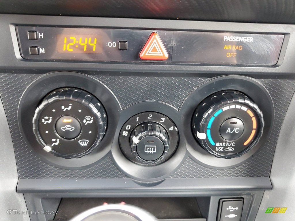 2016 Scion FR-S Coupe Controls Photos