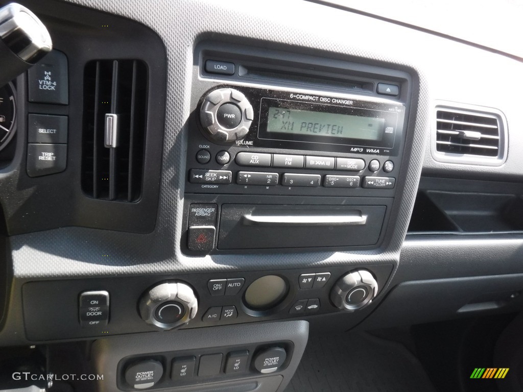 2012 Ridgeline RTL - White / Black photo #25
