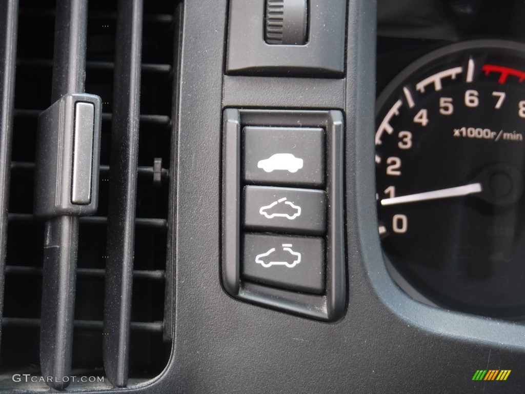 2012 Ridgeline RTL - White / Black photo #30