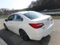Crystal White Pearl - Legacy 2.5i Sport Photo No. 14