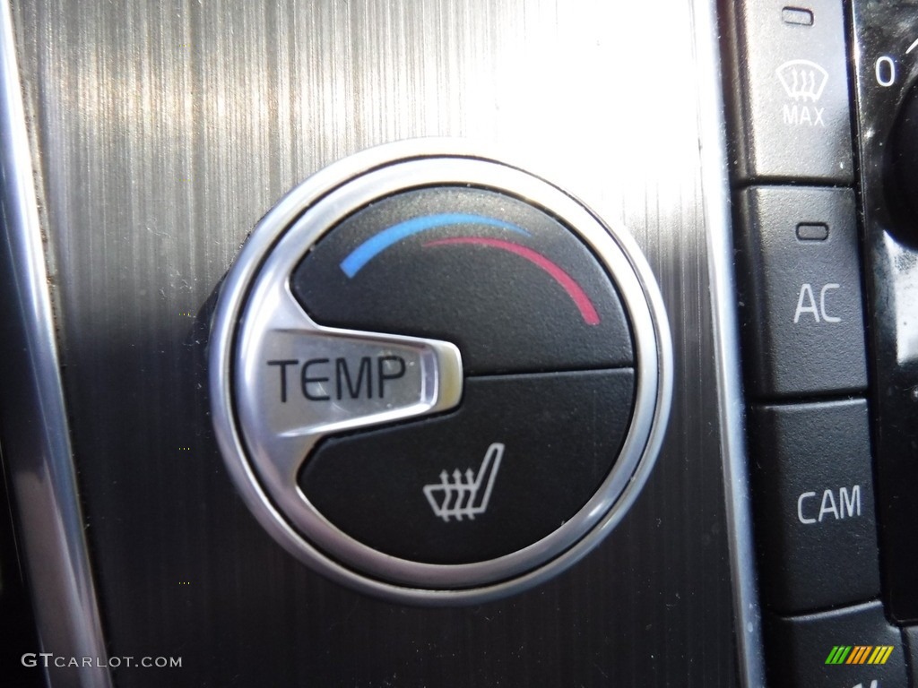2016 Volvo S60 T5 AWD Controls Photo #141609111