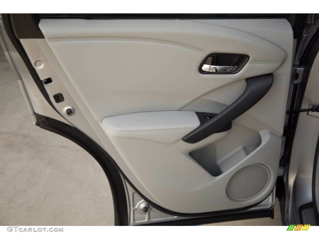 2018 Acura RDX FWD Graystone Door Panel Photo #141619426
