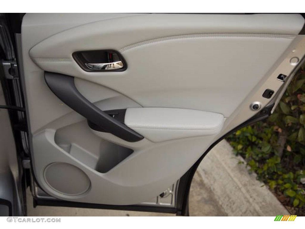 2018 Acura RDX FWD Graystone Door Panel Photo #141619432
