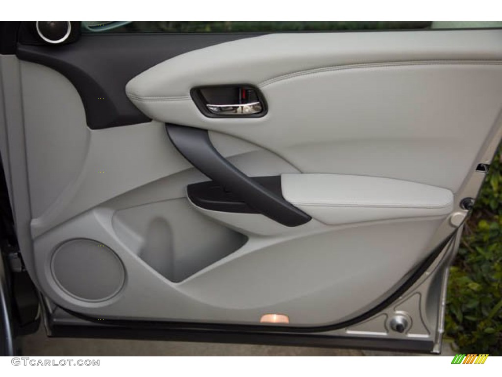 2018 Acura RDX FWD Door Panel Photos