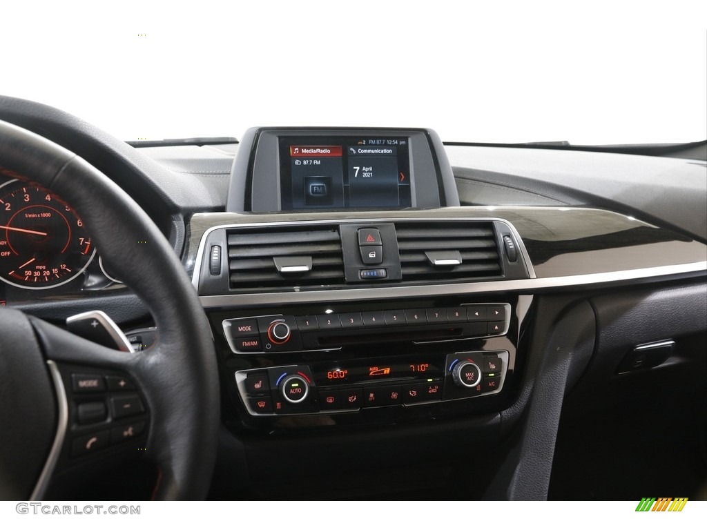 2018 3 Series 330i xDrive Sedan - Jet Black / Black photo #9