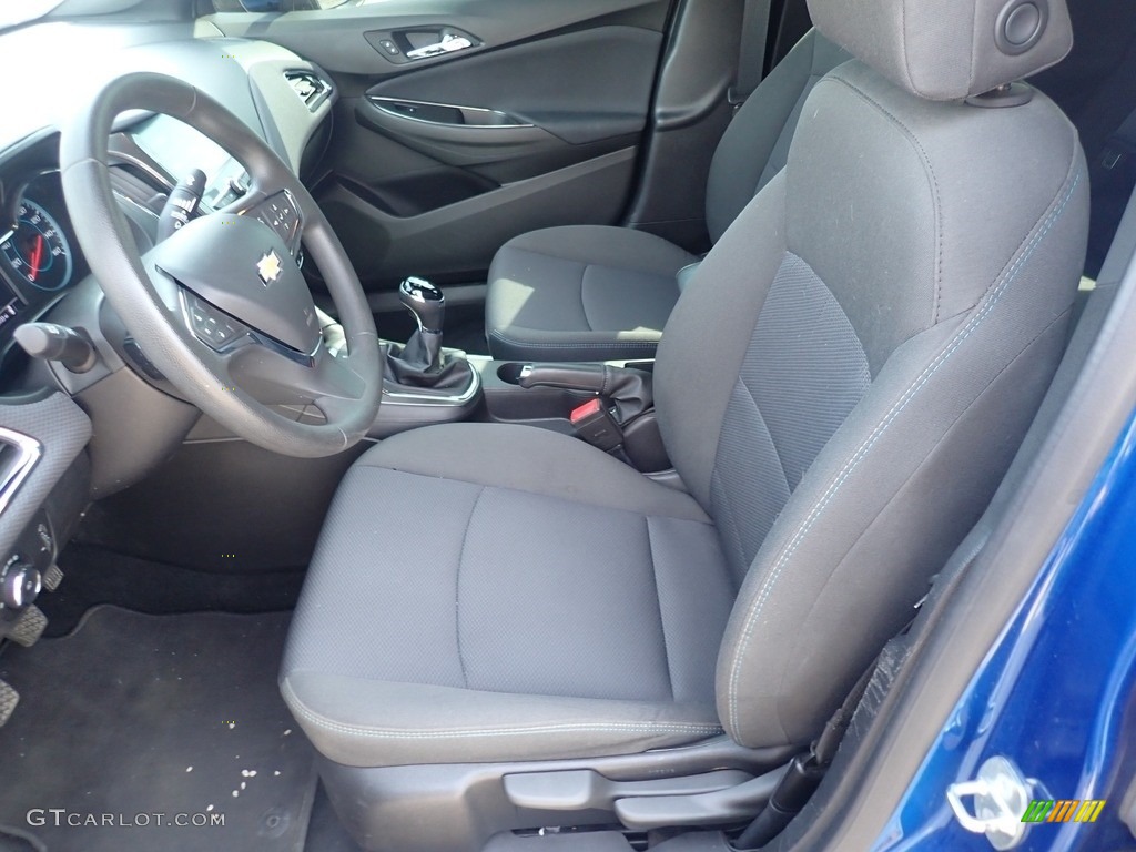 2018 Chevrolet Cruze LT Front Seat Photos