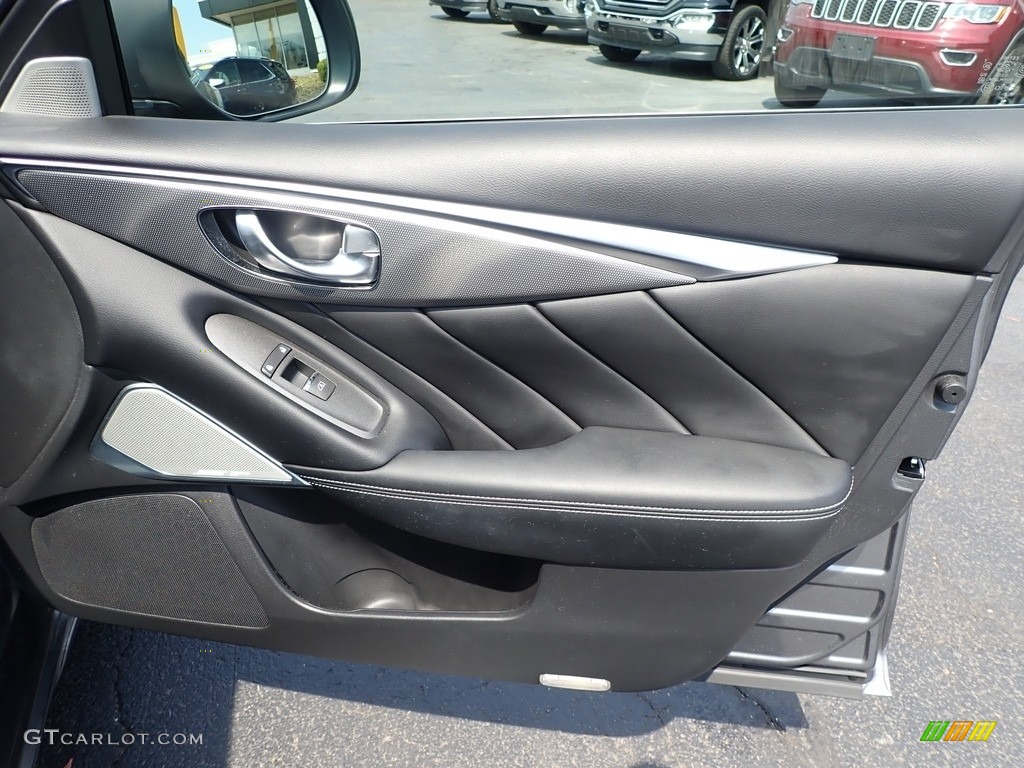 2017 Infiniti Q50 3.0t AWD Graphite Door Panel Photo #141622581