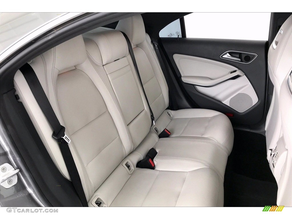 2017 CLA 250 Coupe - Mountain Grey Metallic / Crystal Grey photo #19