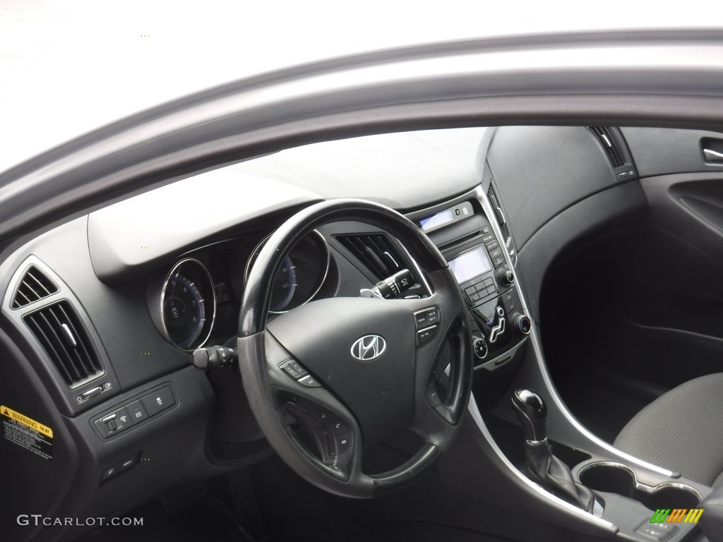 2013 Sonata SE - Iridescent Silver Blue Pearl / Gray photo #10