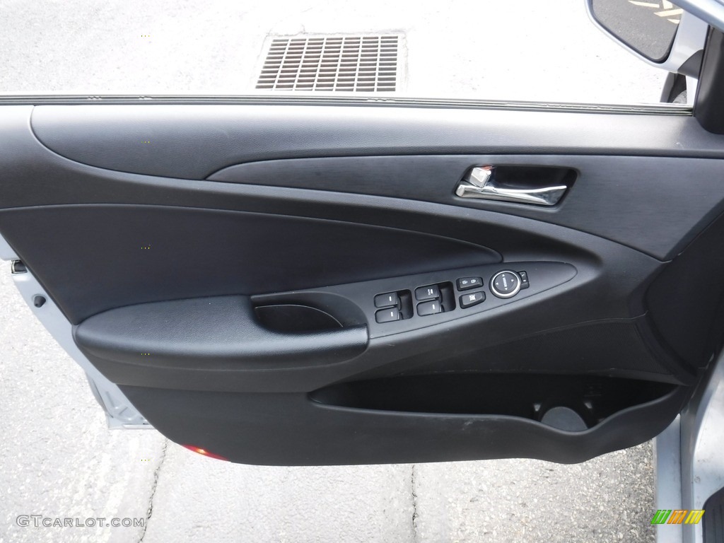 2013 Sonata SE - Iridescent Silver Blue Pearl / Gray photo #13