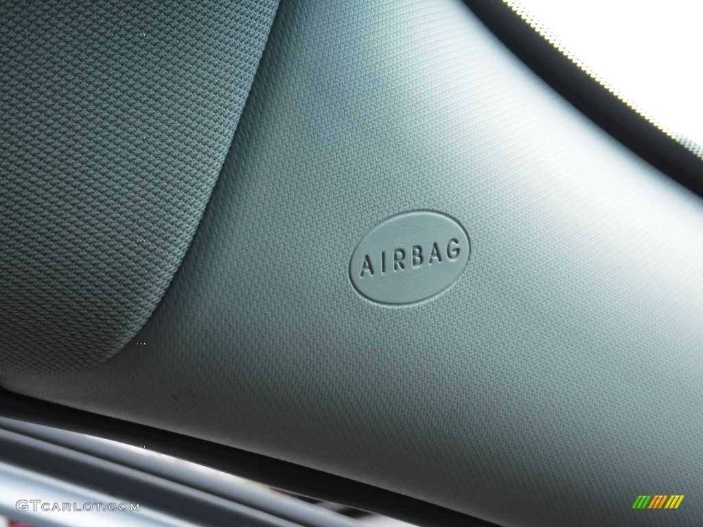 2013 Sonata SE - Iridescent Silver Blue Pearl / Gray photo #21