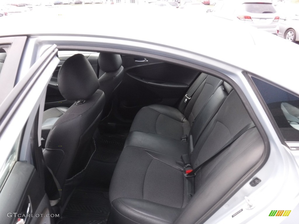 2013 Sonata SE - Iridescent Silver Blue Pearl / Gray photo #24