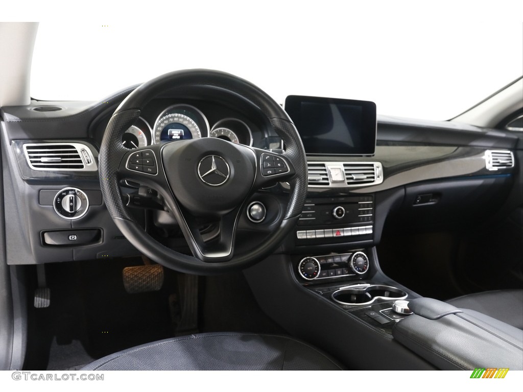 2015 Mercedes-Benz CLS 400 4Matic Coupe Dashboard Photos