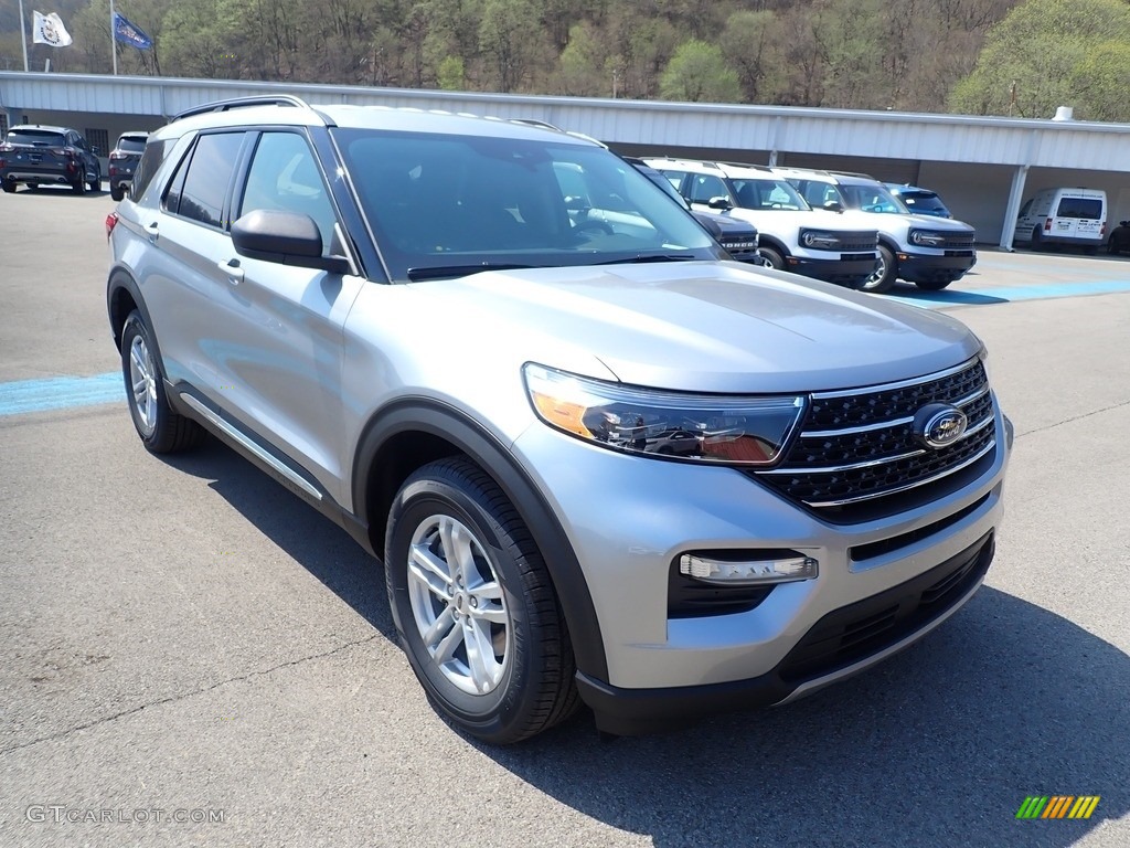 2021 Explorer XLT 4WD - Iconic Silver Metallic / Ebony photo #3