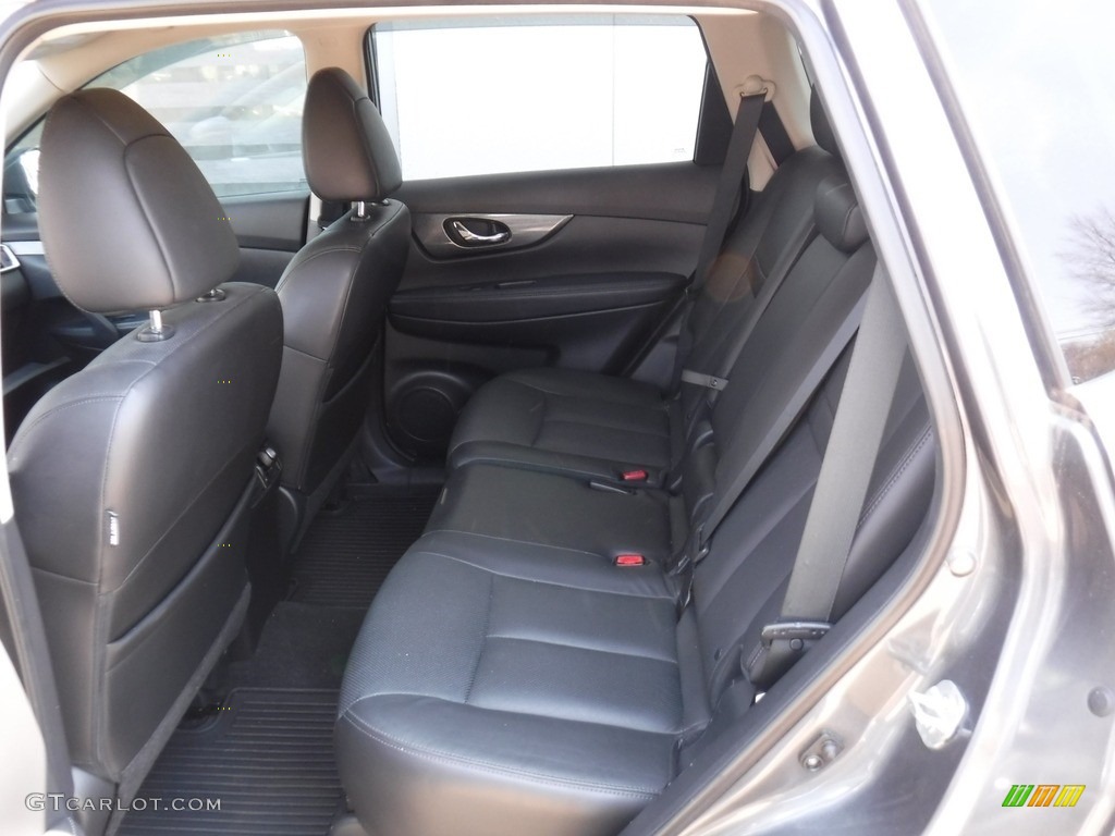 2015 Rogue SV AWD - Gun Metallic / Charcoal photo #24