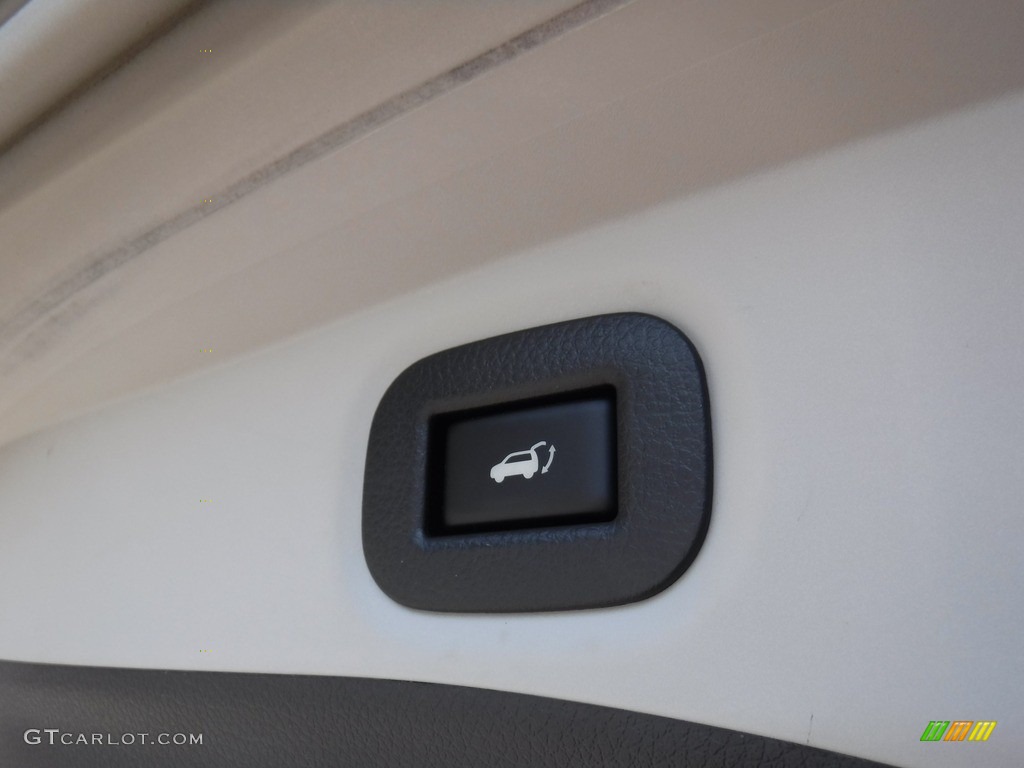 2015 Rogue SV AWD - Gun Metallic / Charcoal photo #26