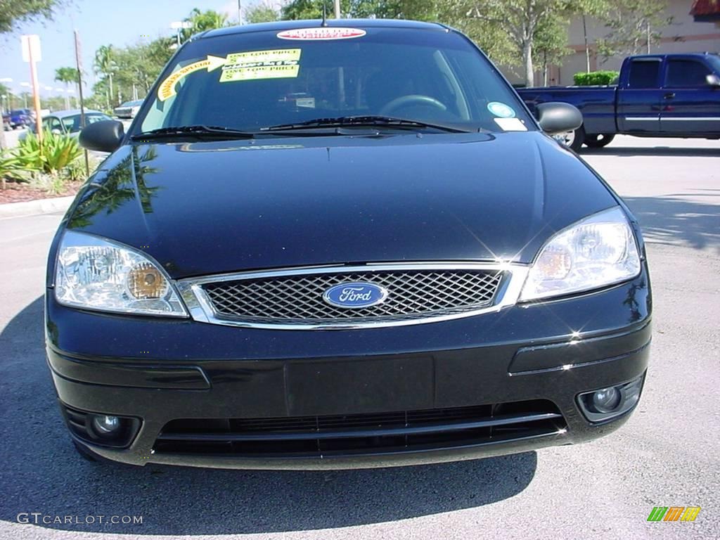 2007 Focus ZX5 S Hatchback - Pitch Black / Charcoal photo #8