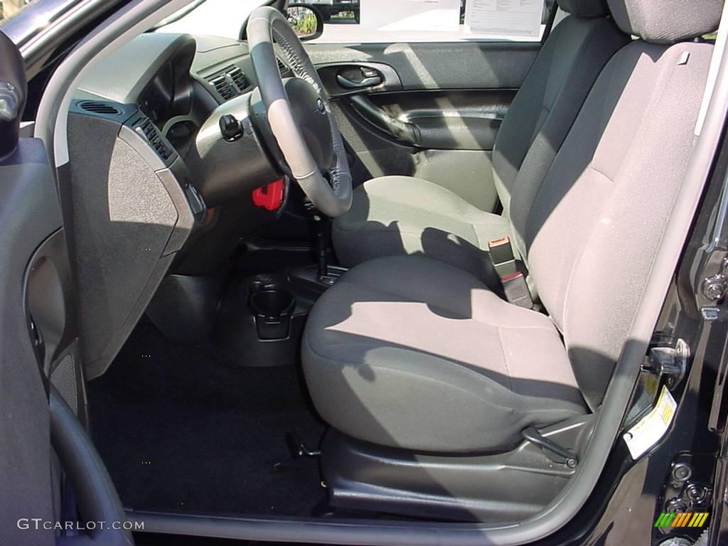 2007 Focus ZX5 S Hatchback - Pitch Black / Charcoal photo #9