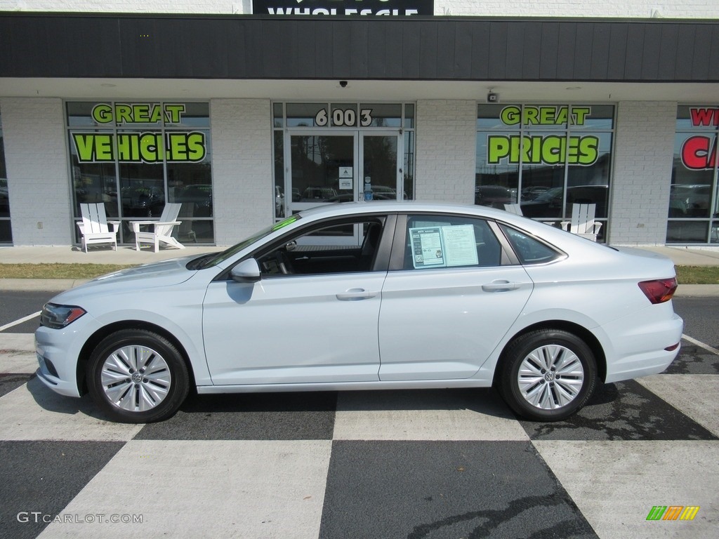 Pure White Volkswagen Jetta