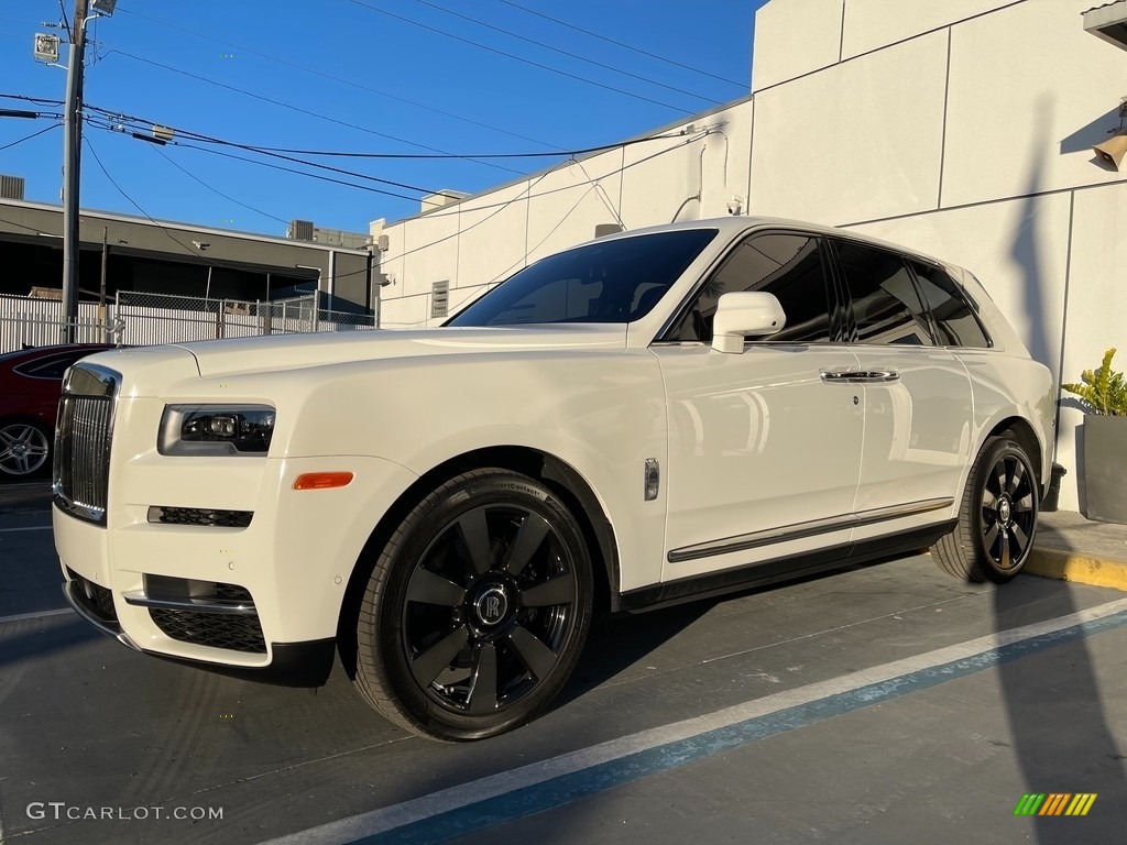 Arctic White 2019 Rolls-Royce Cullinan Standard Cullinan Model Exterior Photo #141639970
