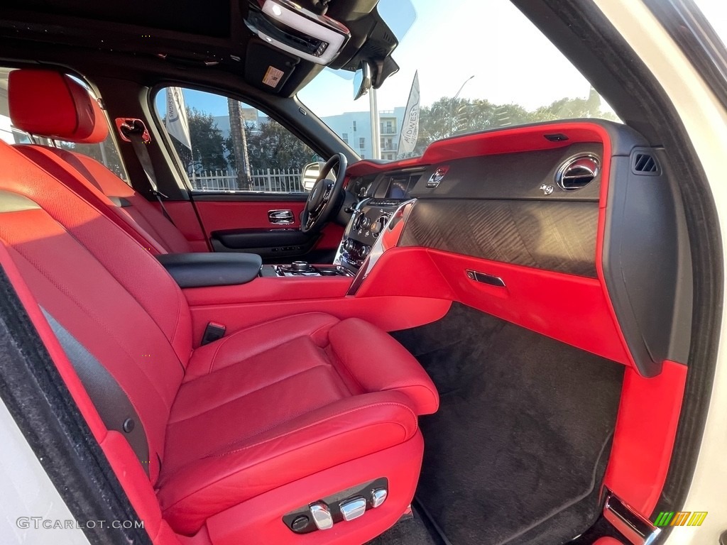 Hotspur Interior 2019 Rolls-Royce Cullinan Standard Cullinan Model Photo #141640108