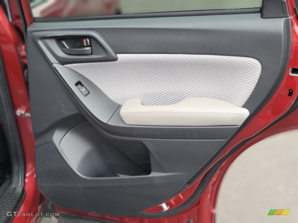 2018 Forester 2.5i Premium - Venetian Red Pearl / Platinum photo #24