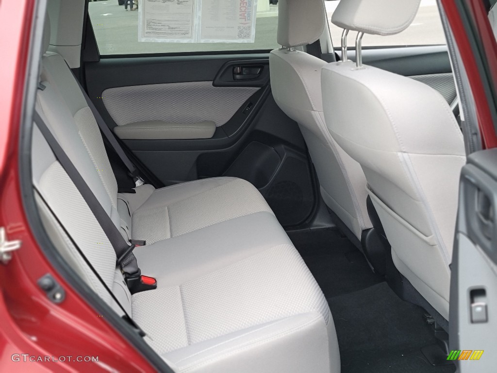 2018 Forester 2.5i Premium - Venetian Red Pearl / Platinum photo #25