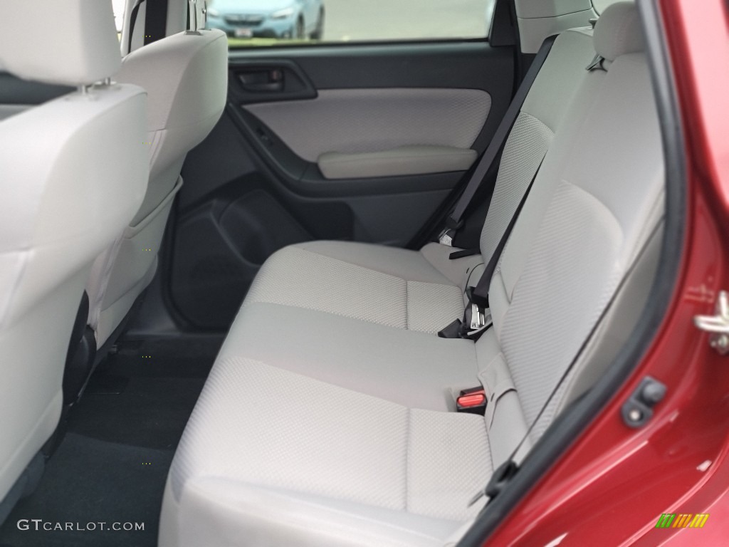 2018 Forester 2.5i Premium - Venetian Red Pearl / Platinum photo #29