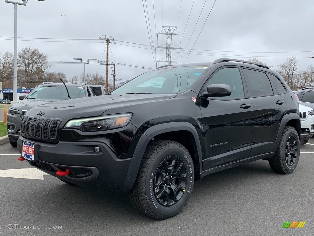 2021 Cherokee Traihawk 4x4 - Diamond Black Crystal Pearl / Black photo #1