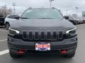 Diamond Black Crystal Pearl - Cherokee Traihawk 4x4 Photo No. 3