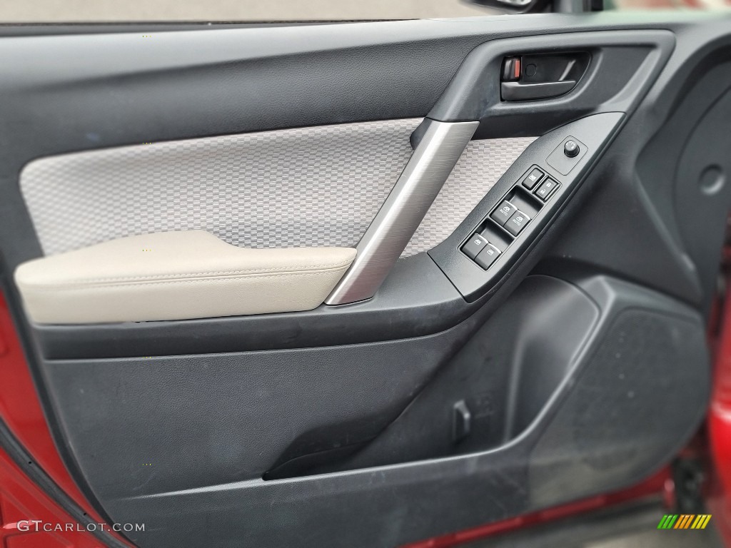 2018 Forester 2.5i Premium - Venetian Red Pearl / Platinum photo #33