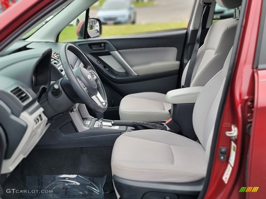 2018 Forester 2.5i Premium - Venetian Red Pearl / Platinum photo #35