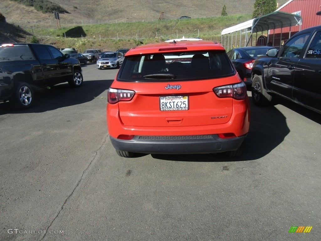 2018 Compass Sport - Spitfire Orange / Black/Sandstorm photo #3