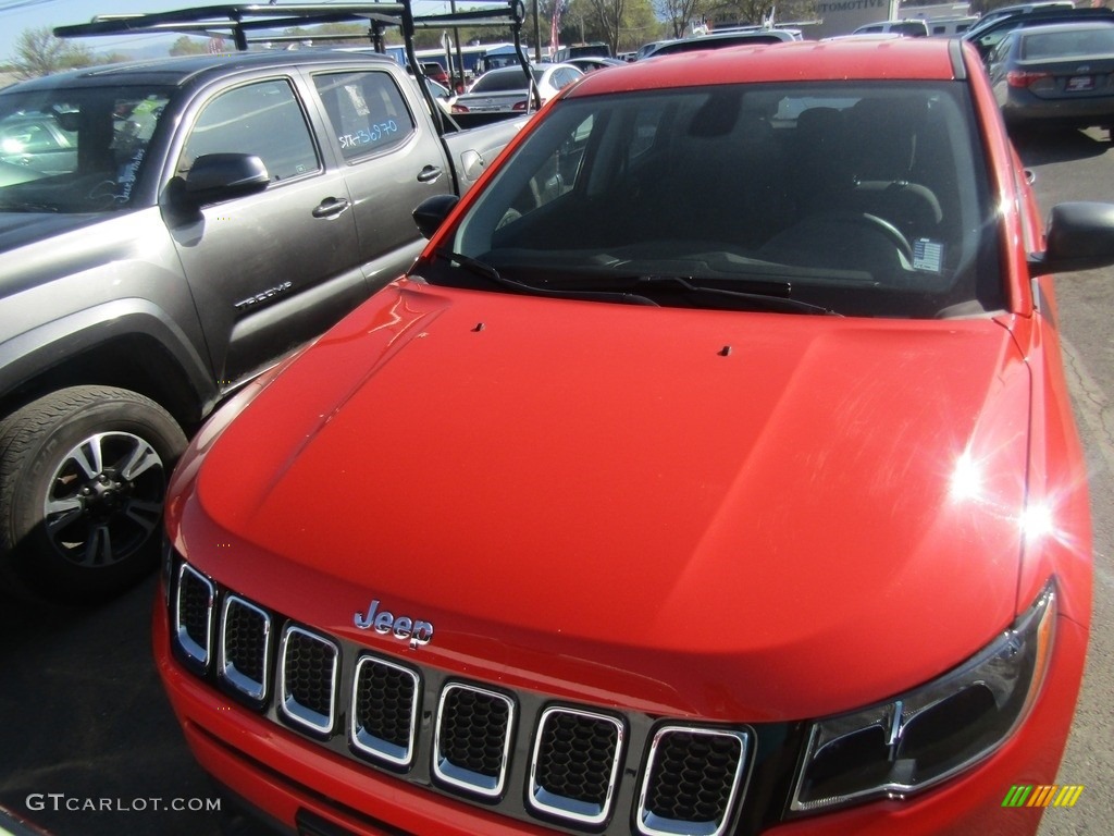 2018 Compass Sport - Spitfire Orange / Black/Sandstorm photo #7