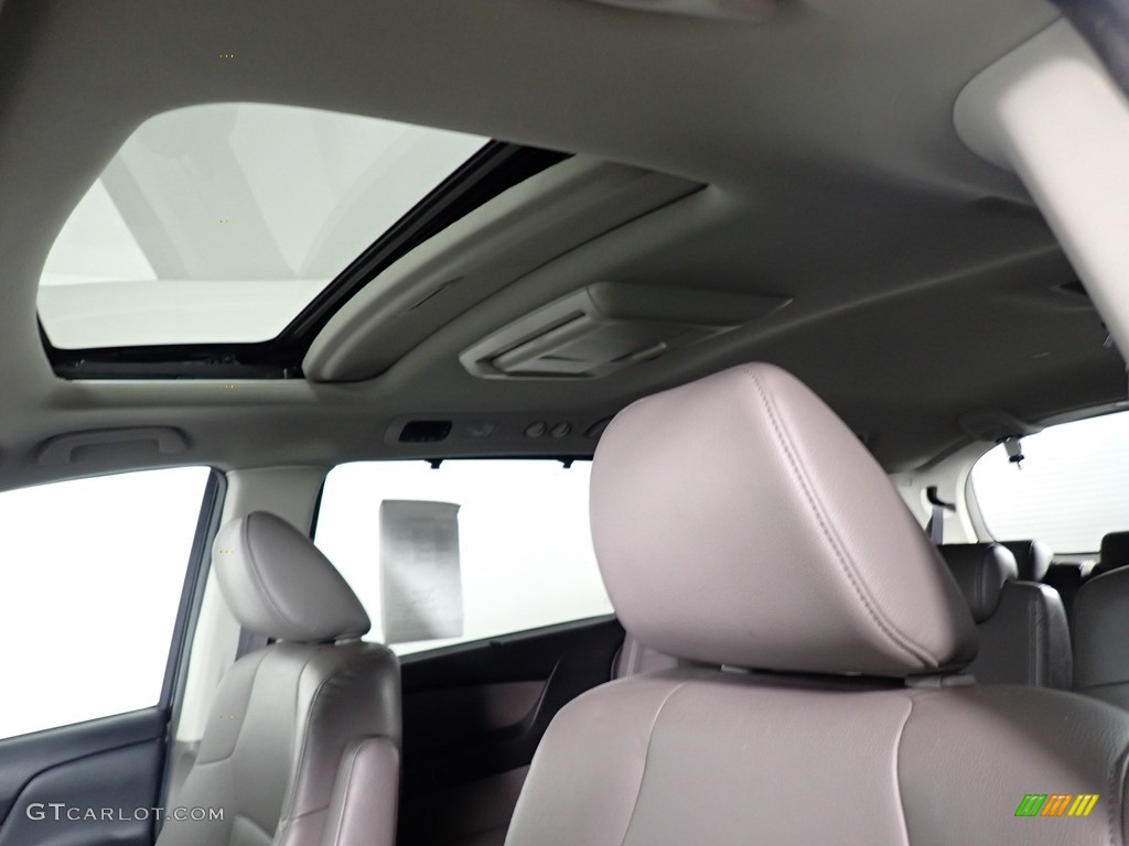 2014 Odyssey EX-L - Crystal Black Pearl / Truffle photo #2