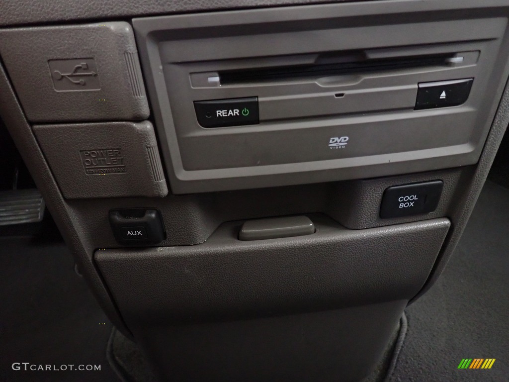 2014 Odyssey EX-L - Crystal Black Pearl / Truffle photo #43