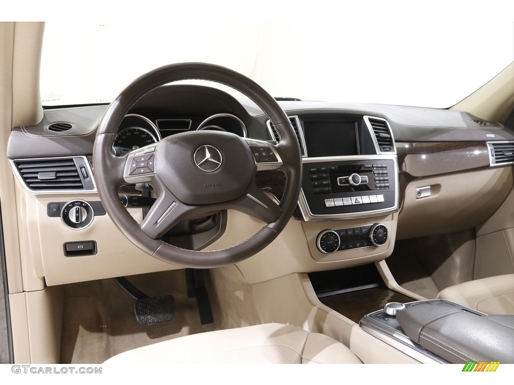 2013 GL 450 4Matic - Black / Almond Beige photo #6