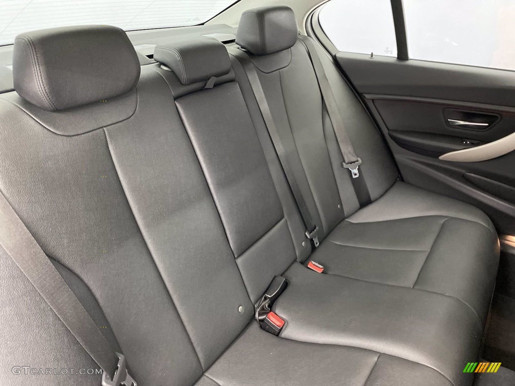 2018 3 Series 320i Sedan - Jet Black / Black photo #35