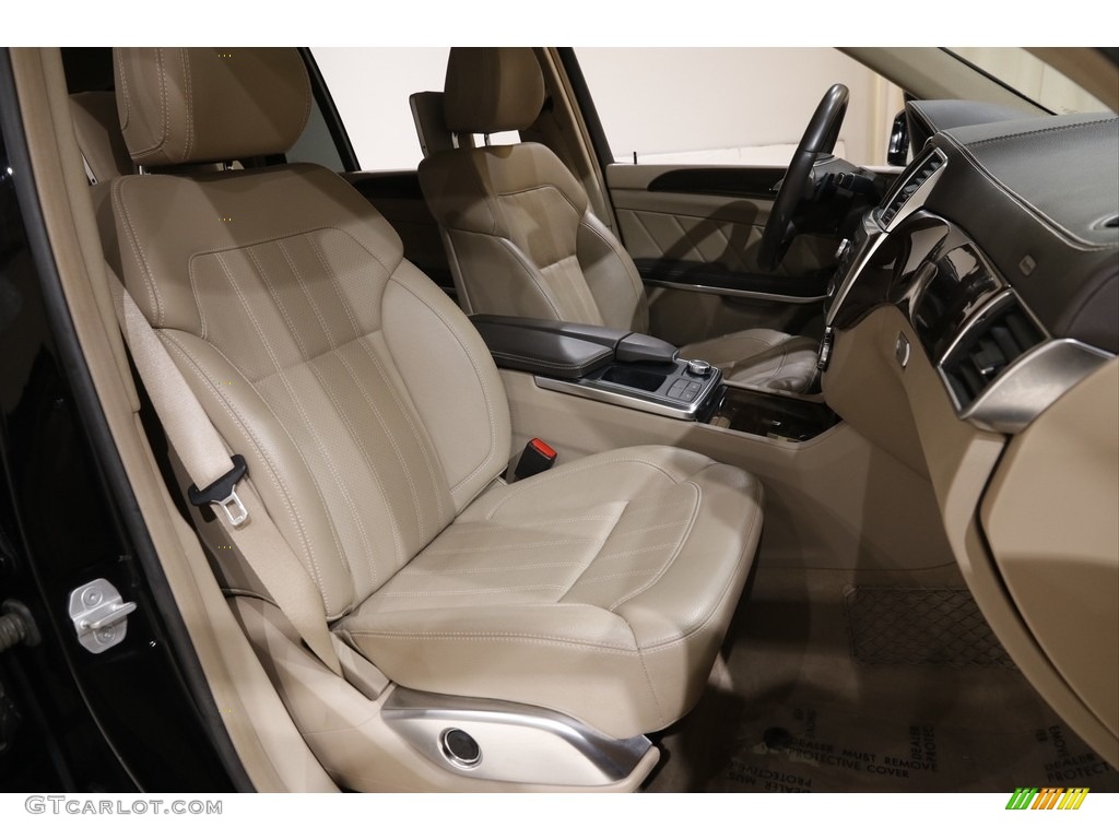 2013 GL 450 4Matic - Black / Almond Beige photo #17