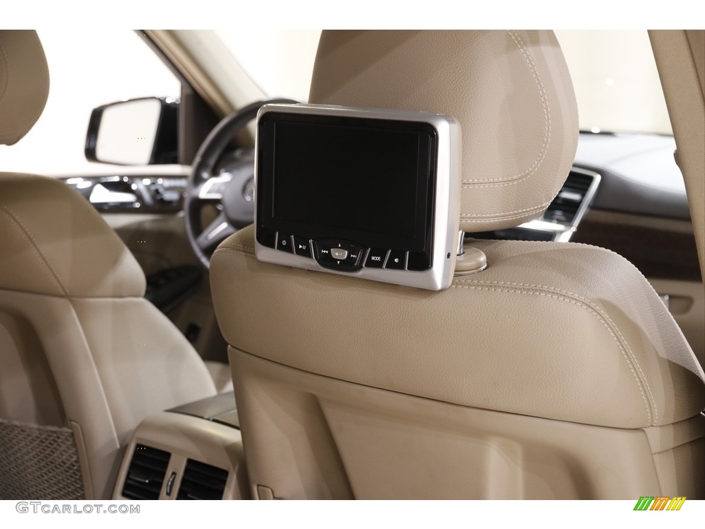 2013 GL 450 4Matic - Black / Almond Beige photo #19