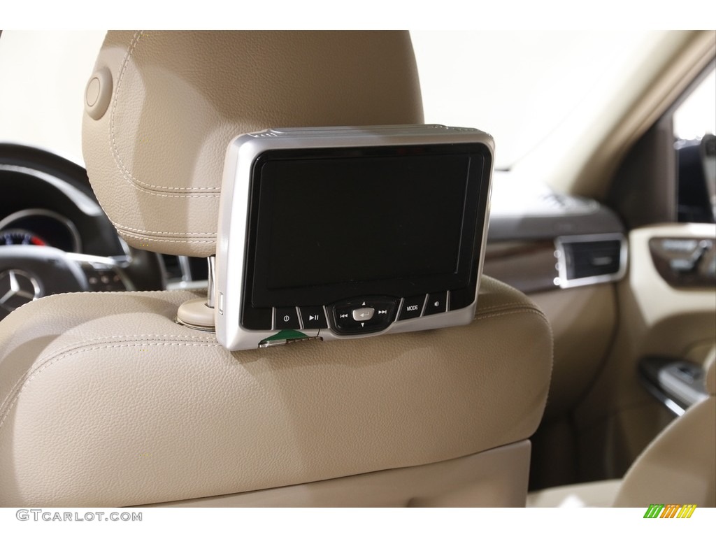 2013 GL 450 4Matic - Black / Almond Beige photo #21