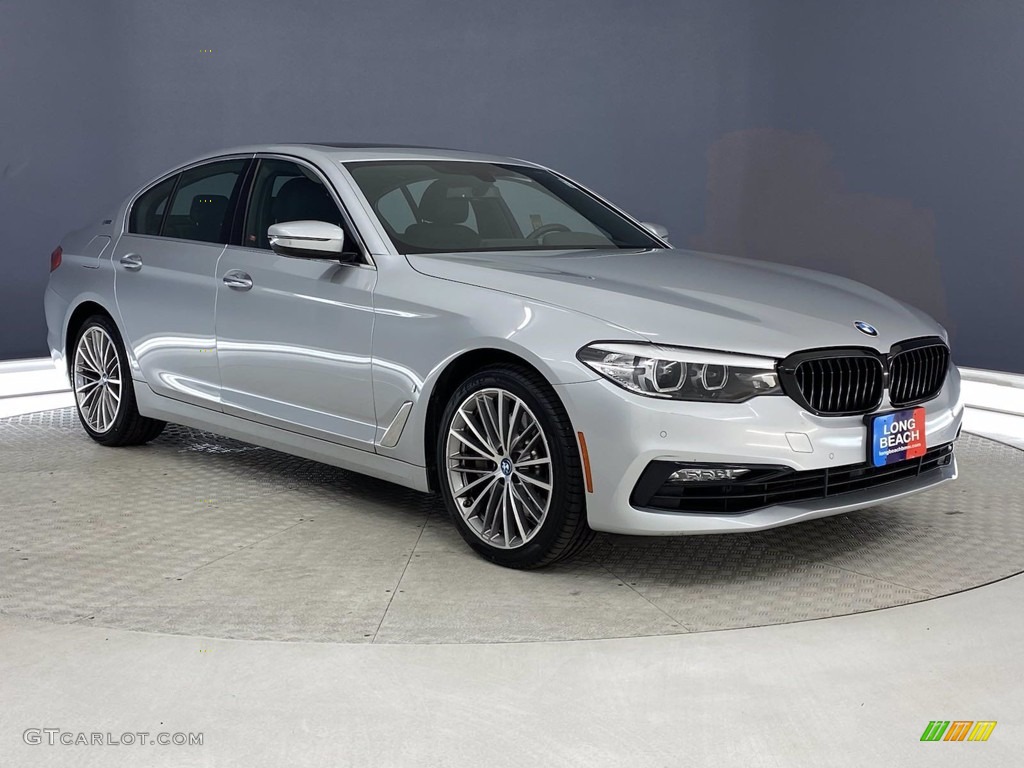 2018 5 Series 530e iPerfomance Sedan - Glacier Silver Metallic / Black photo #35