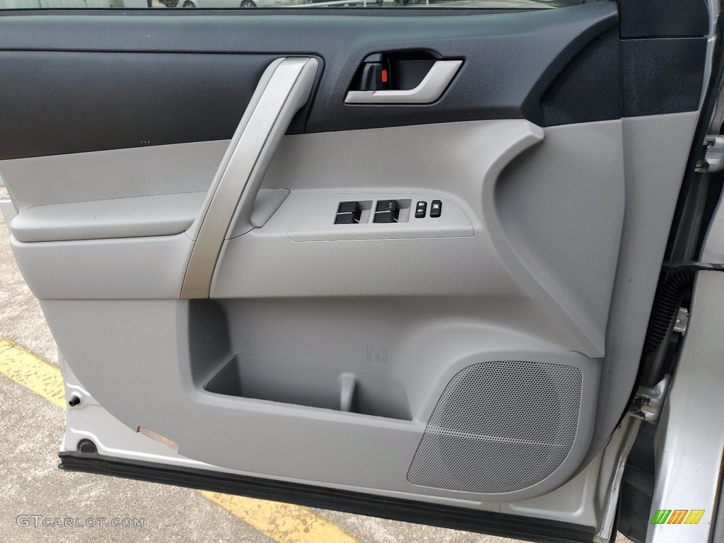 2012 Highlander SE - Classic Silver Metallic / Ash photo #13